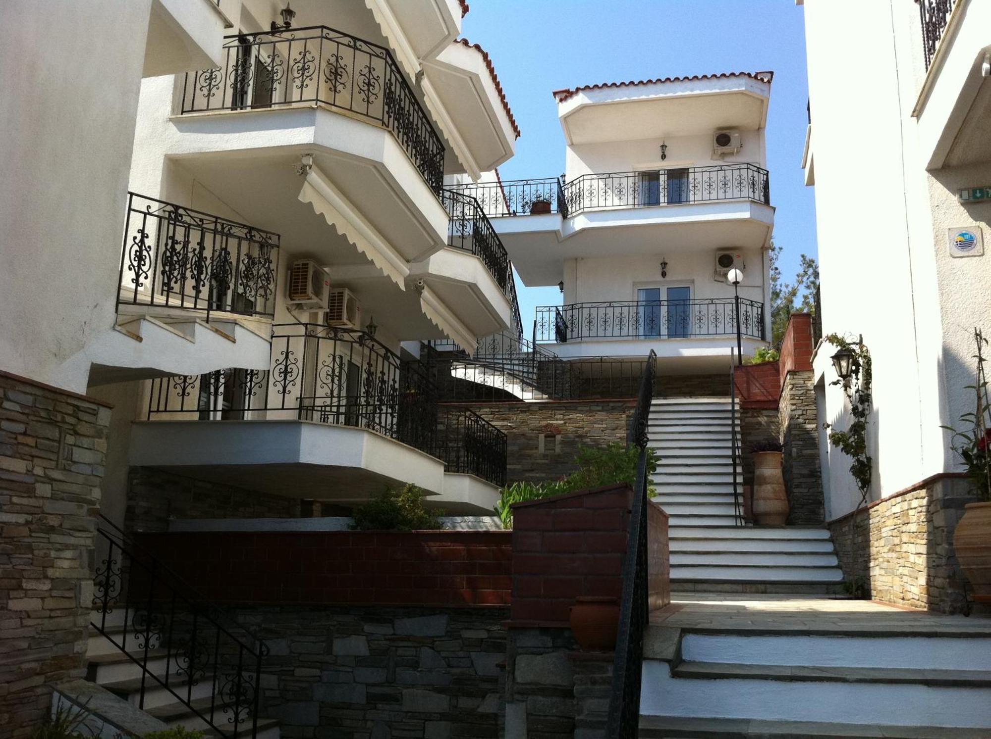 Lazaridis Luxury Studios & Apartments Néa Ródha Exterior foto
